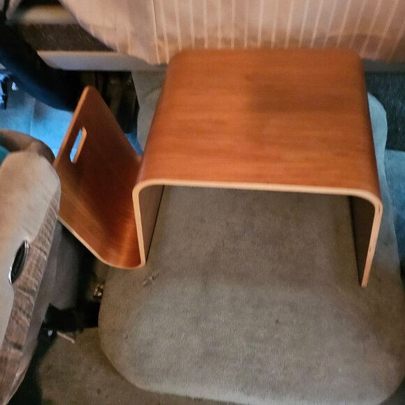 Authentic Offi Mag Table - Picture 8 of 9